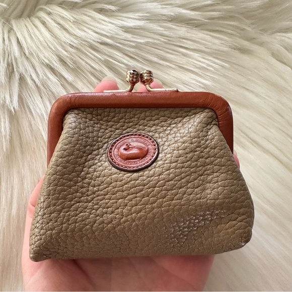 Rare Vintage Dooney & Bourke Small Peddle Leather Coin Wallet Kisslock - Picture 6 of 13